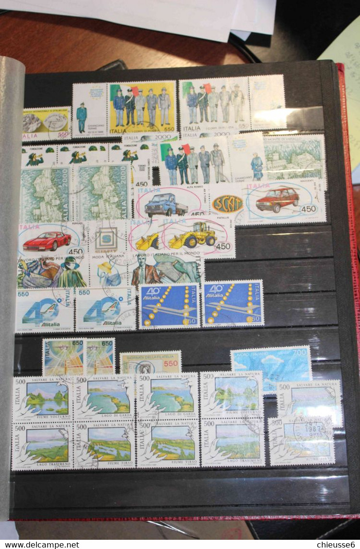 Italie - Collection + 600 timbres oblitérés environ