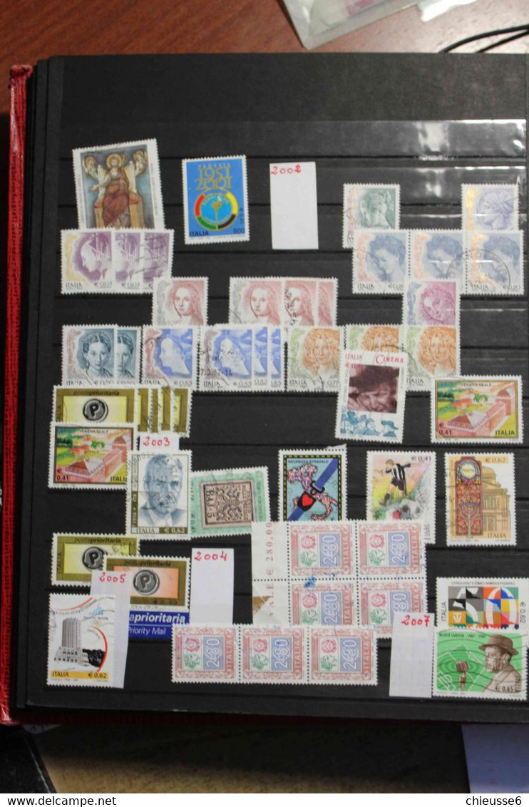 Italie - Collection + 600 timbres oblitérés environ