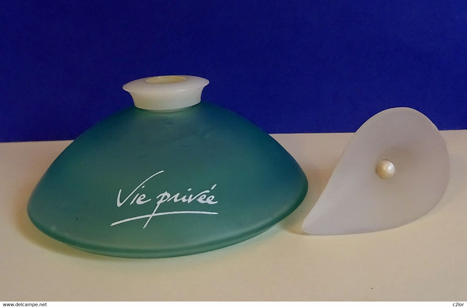 Flacon Tout En Verre " VIE PRIVEE " D'Yves ROCHER Eau De Toilette 100 Ml VIDE Pour Collection Ou Décoration - Bottles (empty)