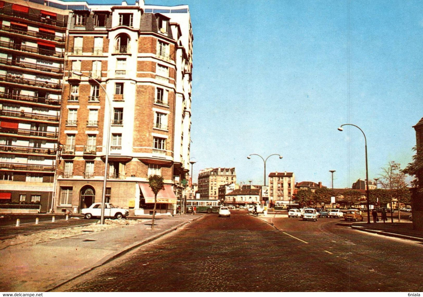 LA GARENNE COLOMBES Place De Belgique ( Voiture)   (recto-verso) 92 Hauts De Seine - La Garenne Colombes