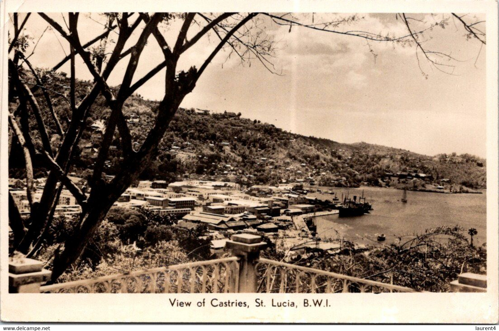 (2 G 17) Ver Old - Saint Lucia - Views Of Castries - Saint Lucia