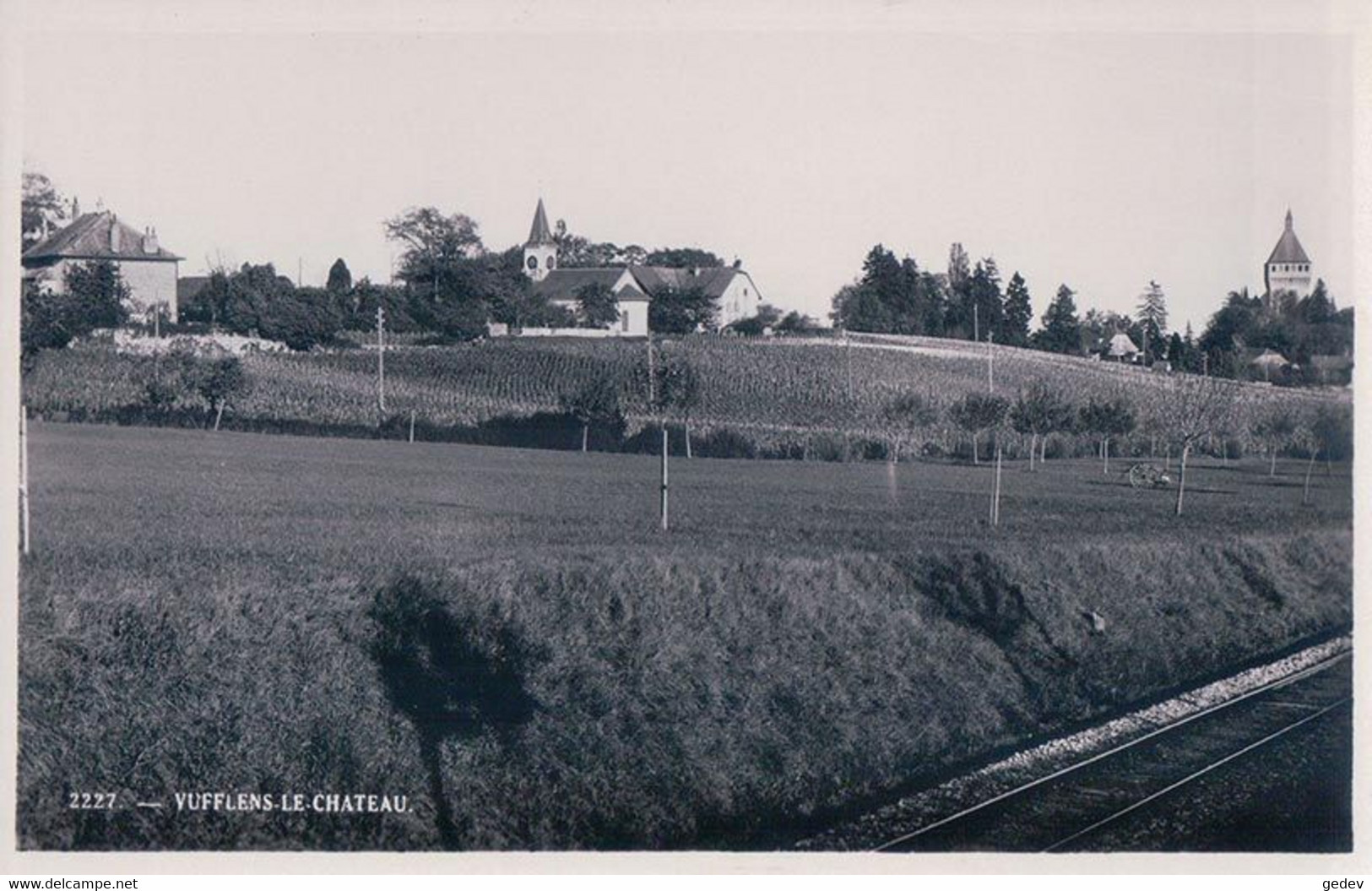 Vufflens Le Château VD, Vignes Et Chemin De Fer BAM (877) - Vufflens-le-Château