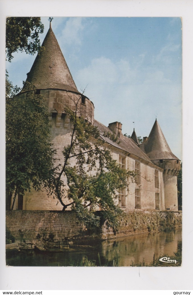 Dampierre Sur Boutonne : Le Château, La Façade Remaniée Baignée Par La Boutonne (cp Vierge) - Dampierre-sur-Boutonne