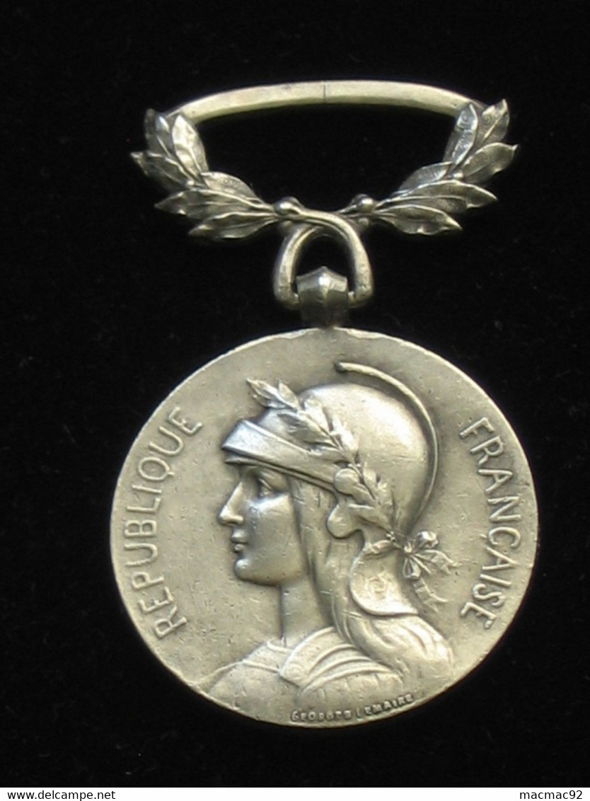 Décoration - Médaille Coloniale En Argent  ***** EN ACHAT IMMEDIAT **** - France