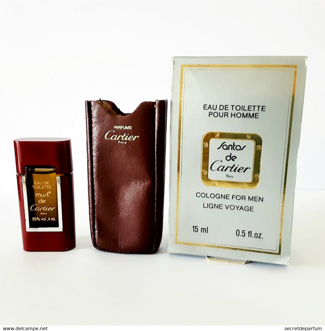 Miniatures De Parfum MUST De CARTIER  EDT   4 Ml  + Boite SANTOS EDT Pour HOMME 15 ML + ETUI EN CUIR CARTIER POUR 15 ML - Miniatures Hommes (avec Boite)