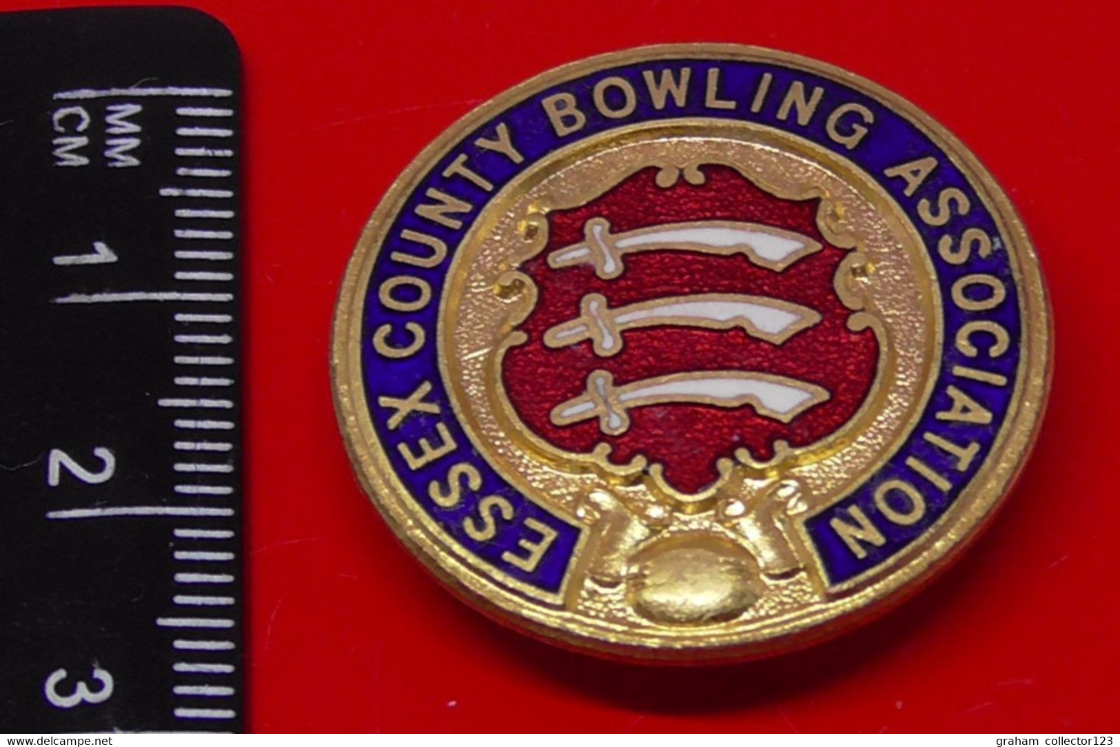 Vintage Enamel And Metal Badge Bowling Bowler Bowls Lawn Bowls Essex County Bowling Association HW Miller - Bowling