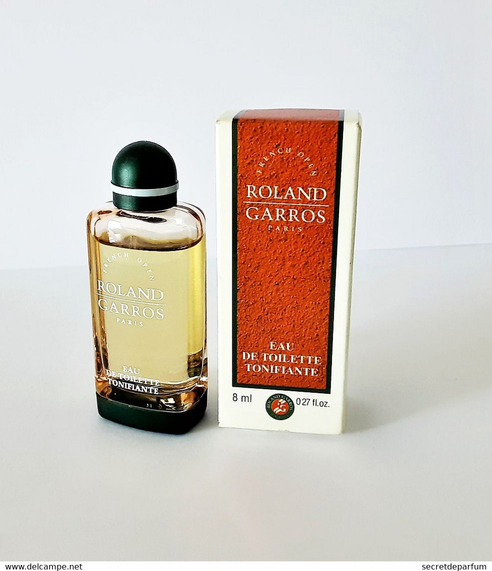 Miniatures De Parfum ROLAND GARROS  EDT TONIFIANTE  8 Ml  + Boite - Miniatures Hommes (avec Boite)
