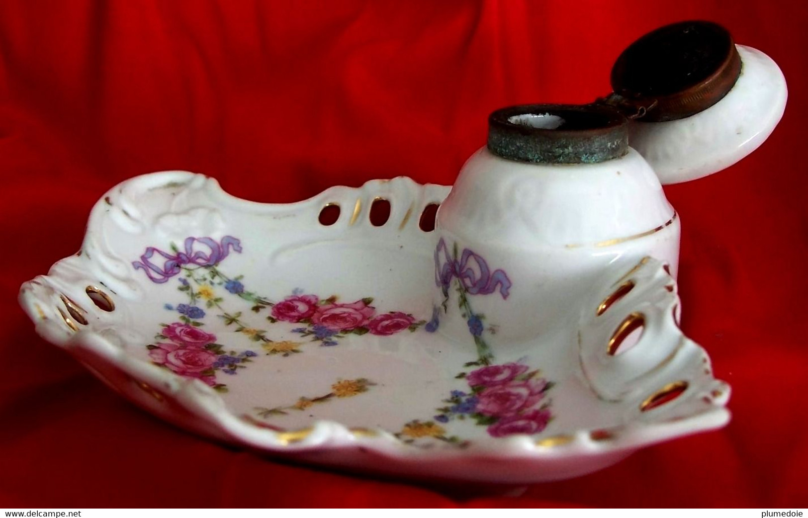 FIN XIX° S. ENCRIER EN PORCELAINE Décor Floral , Fleurs , Repose Plume VICTORIAN PORCELAIN INKWELL - Inktpotten