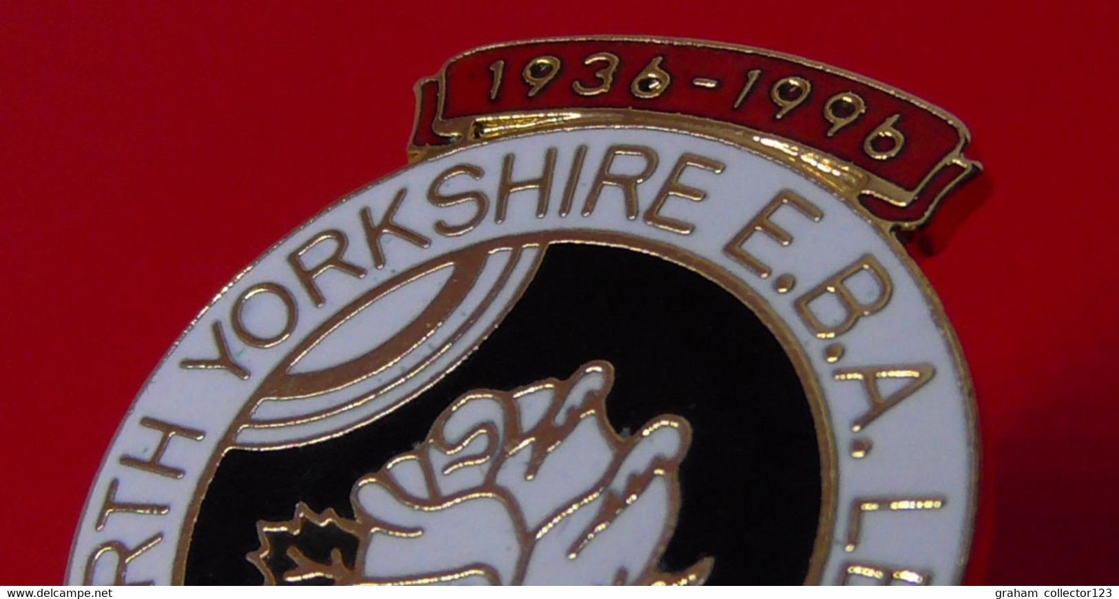 Vintage Enamel And Metal Badge Bowling Bowler Bowls Lawn Bowls North Yorkshire EBA League 1936 - 1996 Diamond Jubilee - Bowling