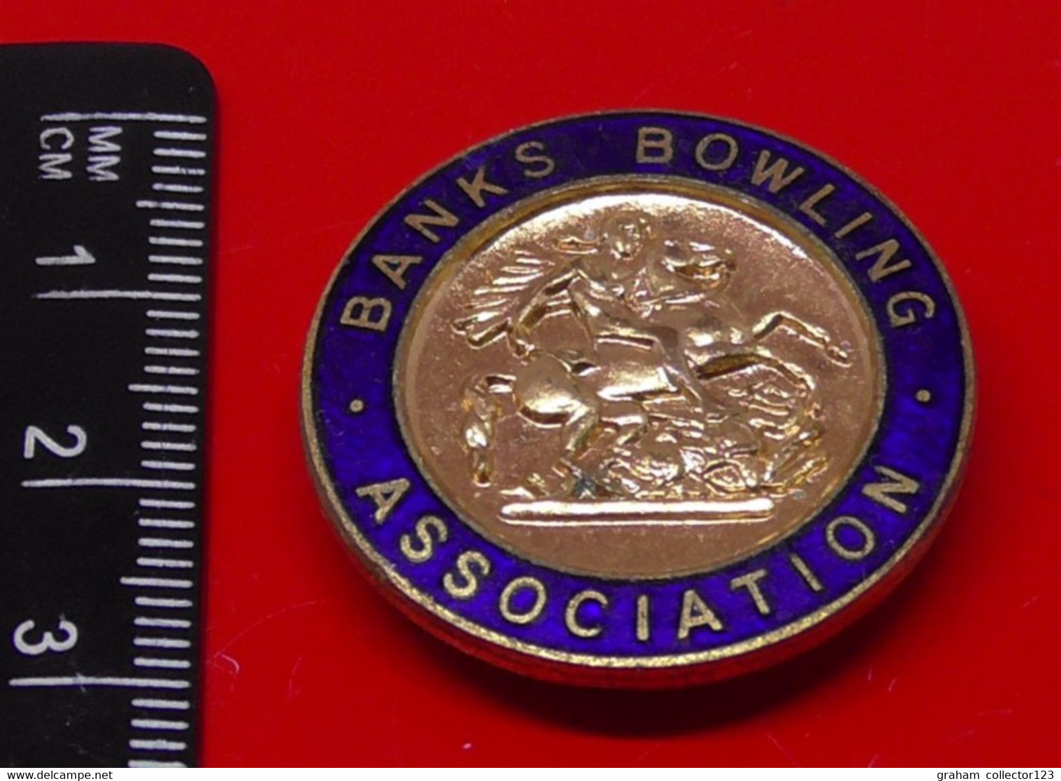 Vintage Enamel And Metal Badge Bowling Bowler Bowls Lawn Bowls Banks Bowling Association HW MIller - Bowling