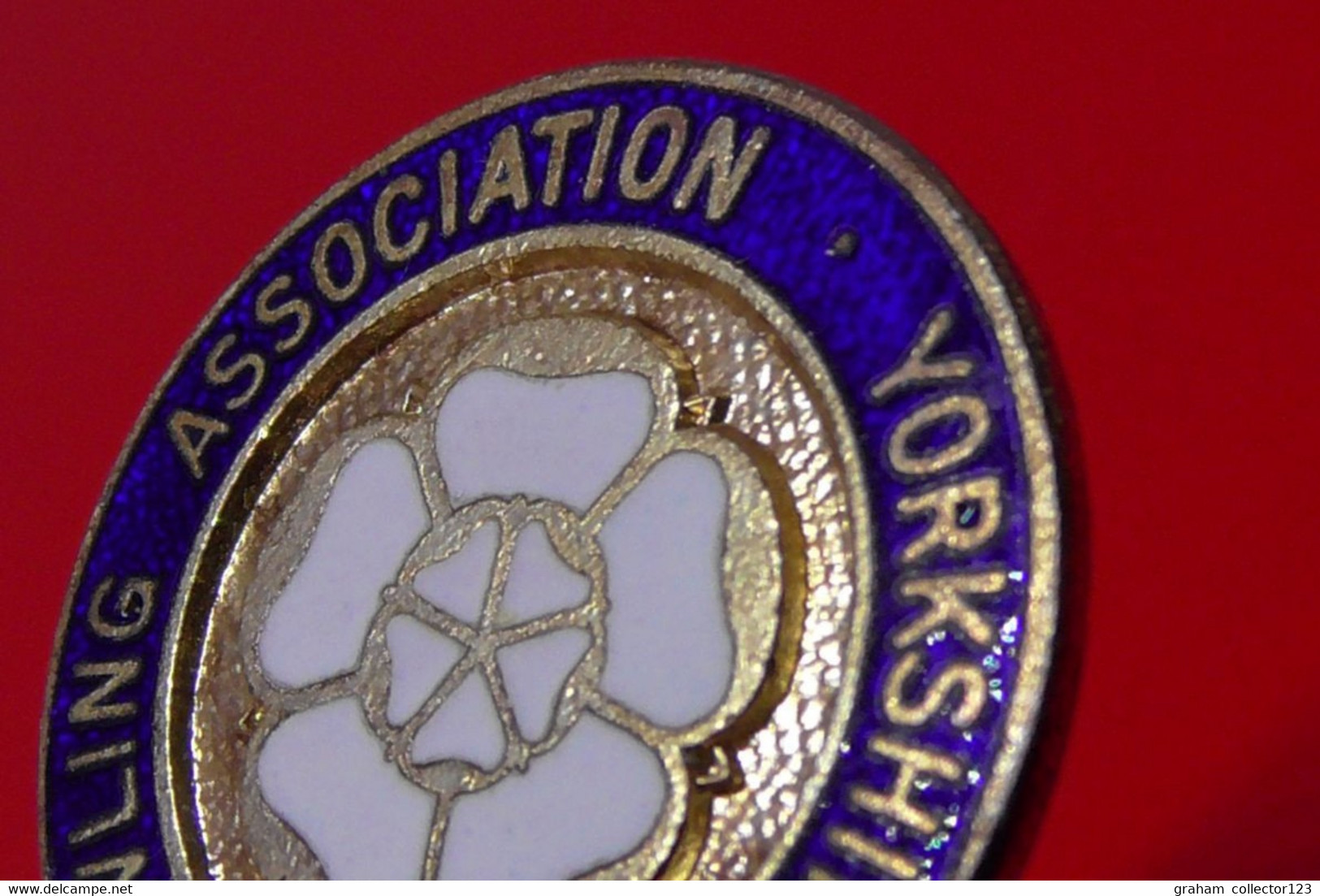 Vintage Enamel And Metal Badge Bowling Bowler Bowls Lawn Bowls Banks Yorkshire County Bowling Association - Bowling