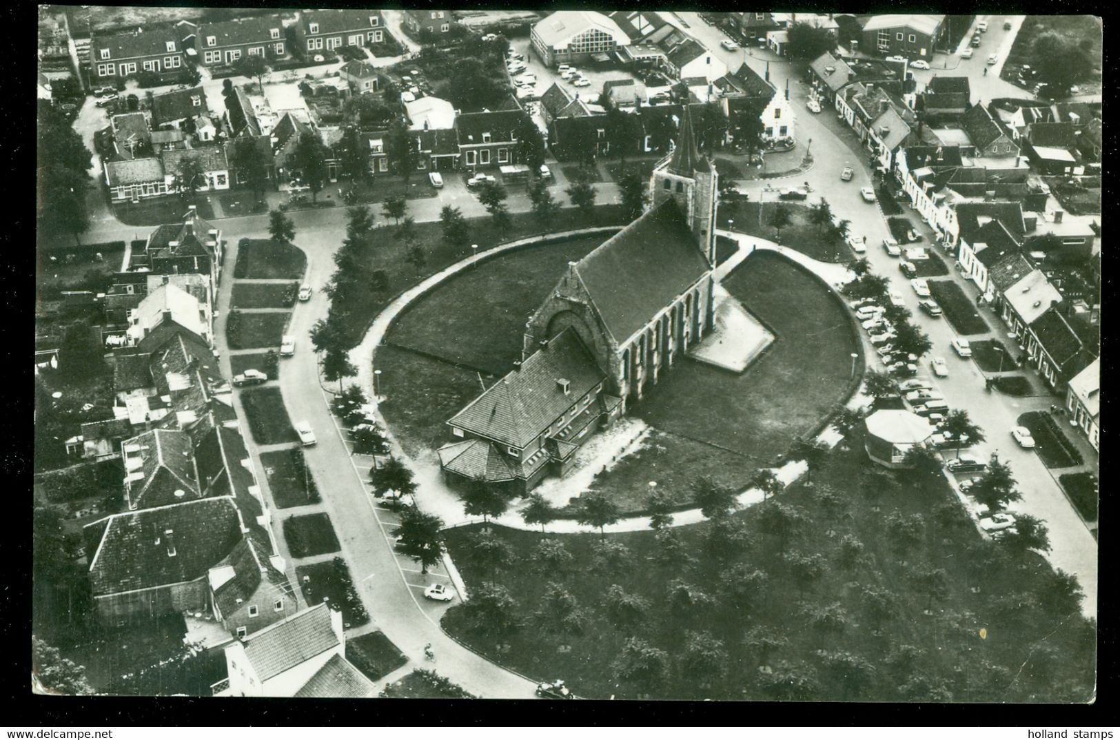 ANSICHTKAART * ZEELAND * RENESSE * NED. HERVORMDE KERK * GELOPEN NAAR DRIEBERGEN  (3943c) - Renesse