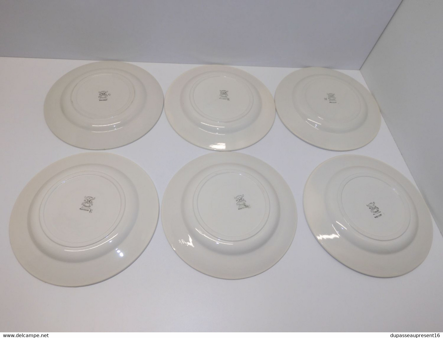 *6 ASSIETTES PLATES MOULIN DES LOUPS HAMAGE mod. RIGOBERT ROSES FLEURS BLEUES   E