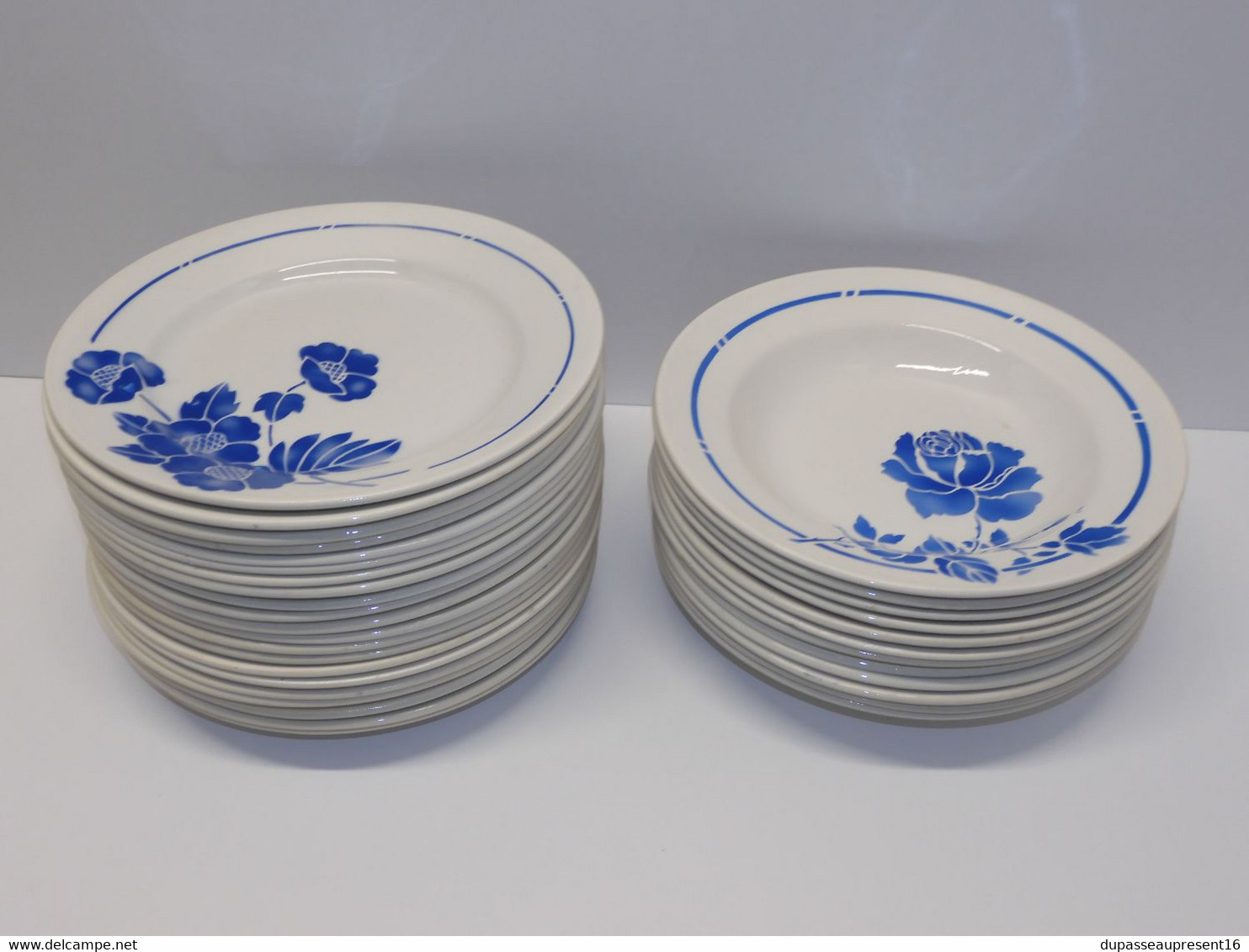 *6 ASSIETTES PLATES MOULIN DES LOUPS HAMAGE mod. RIGOBERT ROSES FLEURS BLEUES   E