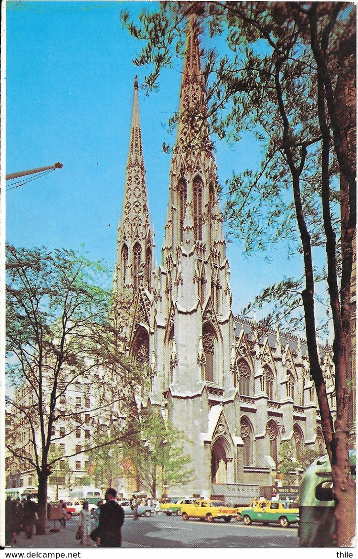 NEW YORK CITY - St. Patrick's Cathedral - Old Cars - Taxi - Trasporti