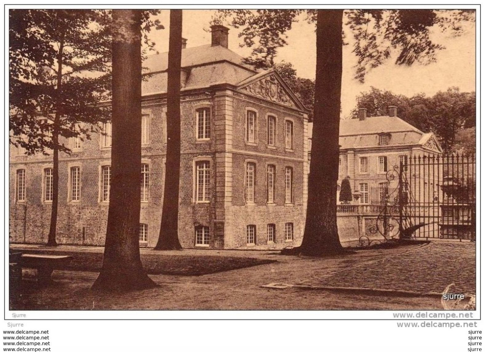 Beloeil - Le Château - Les Ailes - Vue Prise De L'entrée Du Parc - Kasteel - Beloeil