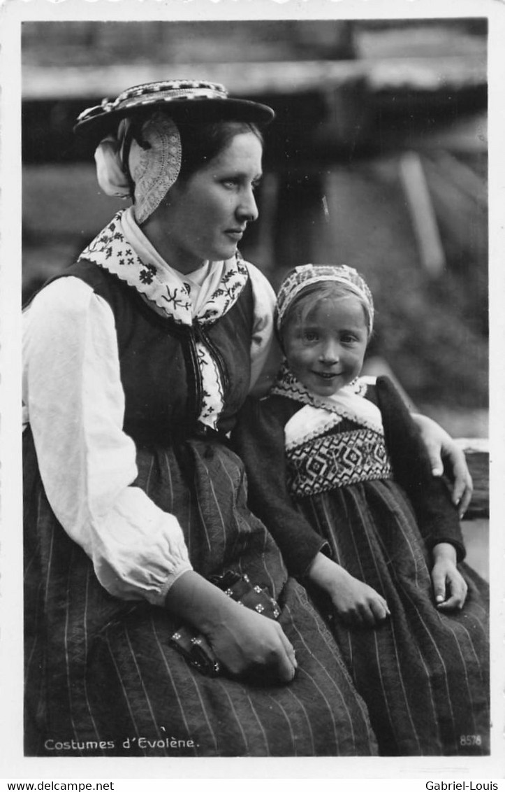 Costume D'Evolène  Mère Et Fille - Evolène