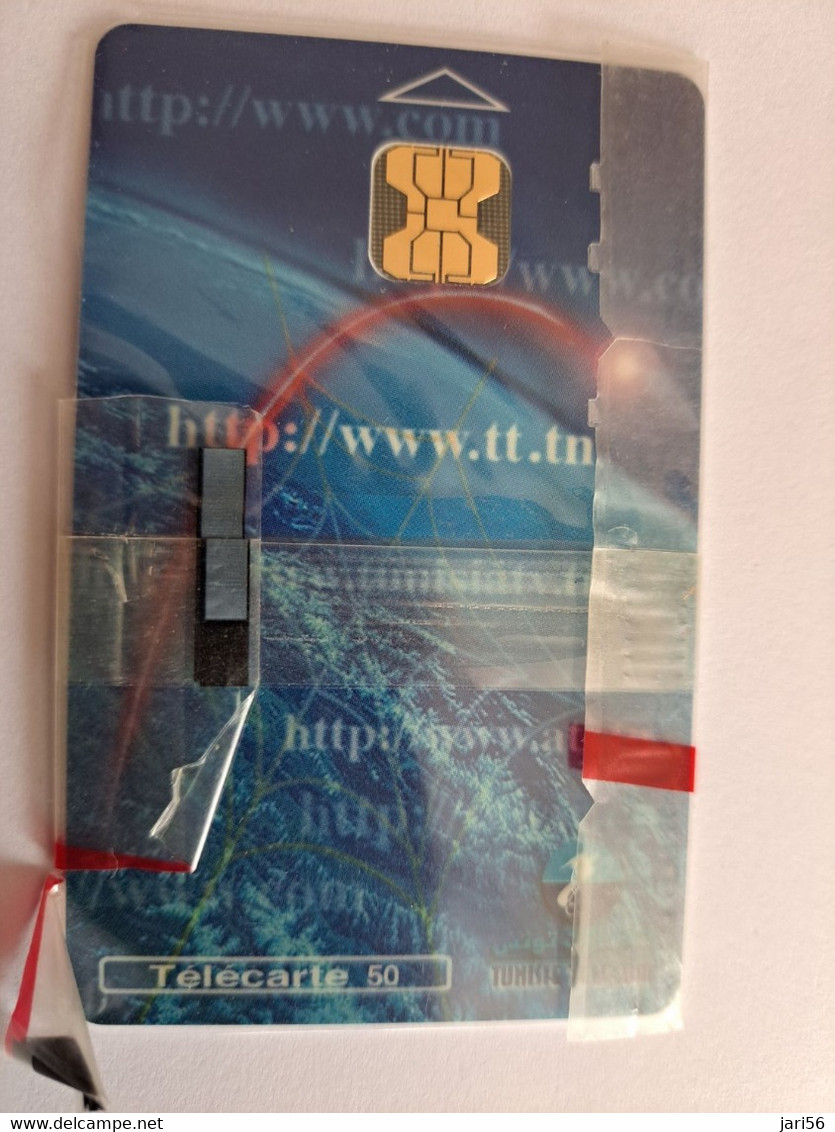 TUNESIA   CHIP CARD 50 UNITS EARTH SPHERE / SATTELITE     MINT CARD IN WRAPPER     ** 10486** - Tunisie