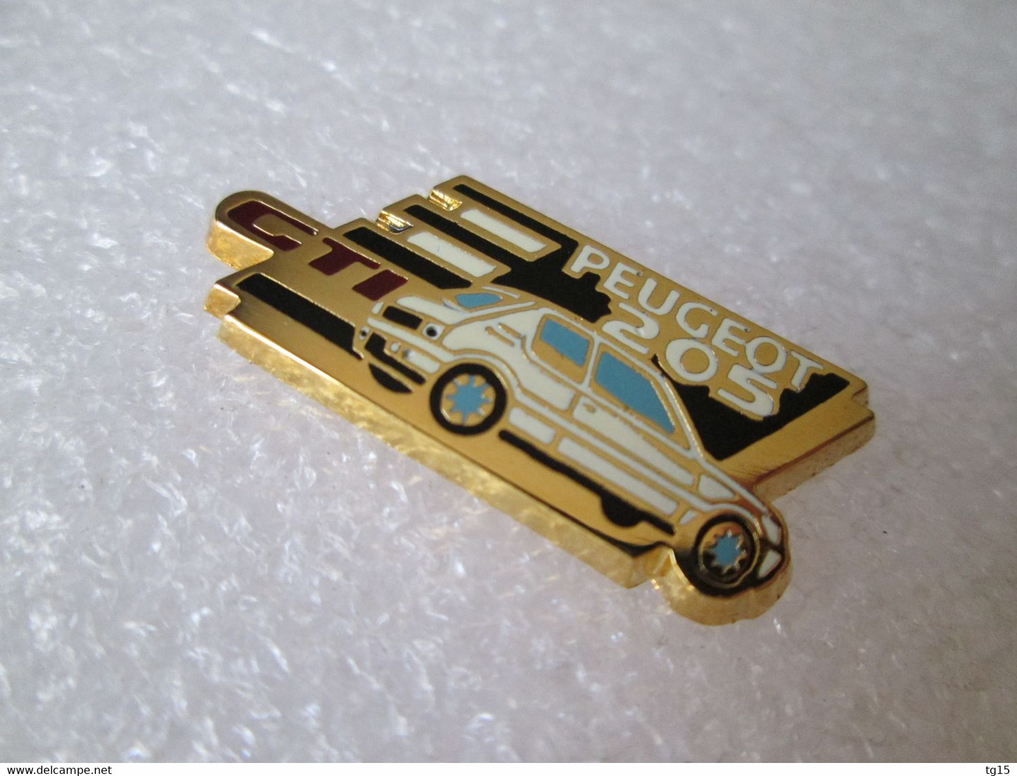 PIN'S    PEUGEOT  205  GTI     Zamak  HELIUM - Peugeot