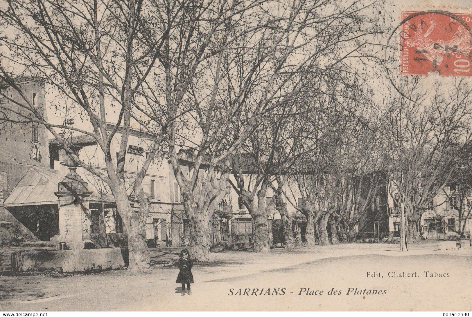 CPA 84   SARRIANS  PLACE DES PLATANES - Sarrians