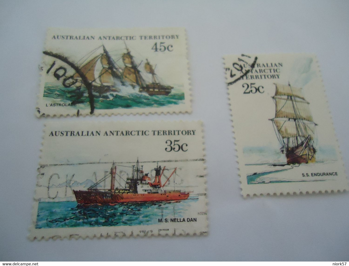 AUSTRALIAN  ANTARCTIC  TERRITORY   3 USED STAMPS BOATS     SHIPS - Otros & Sin Clasificación