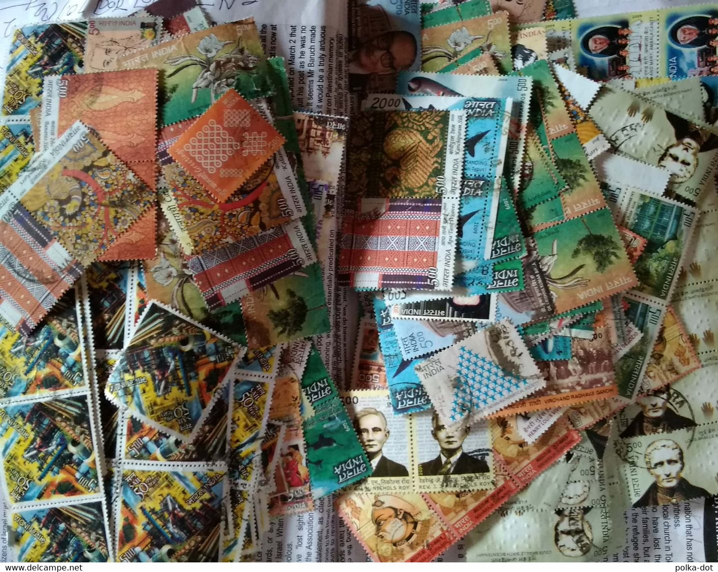 INDIA 1947 THROUGH 2010 COMMEMORATIVE STAMPS USED 100+ DIFFERENT RANDOMLY PICKED PICKED FROM THIS HORDE - Lots & Serien