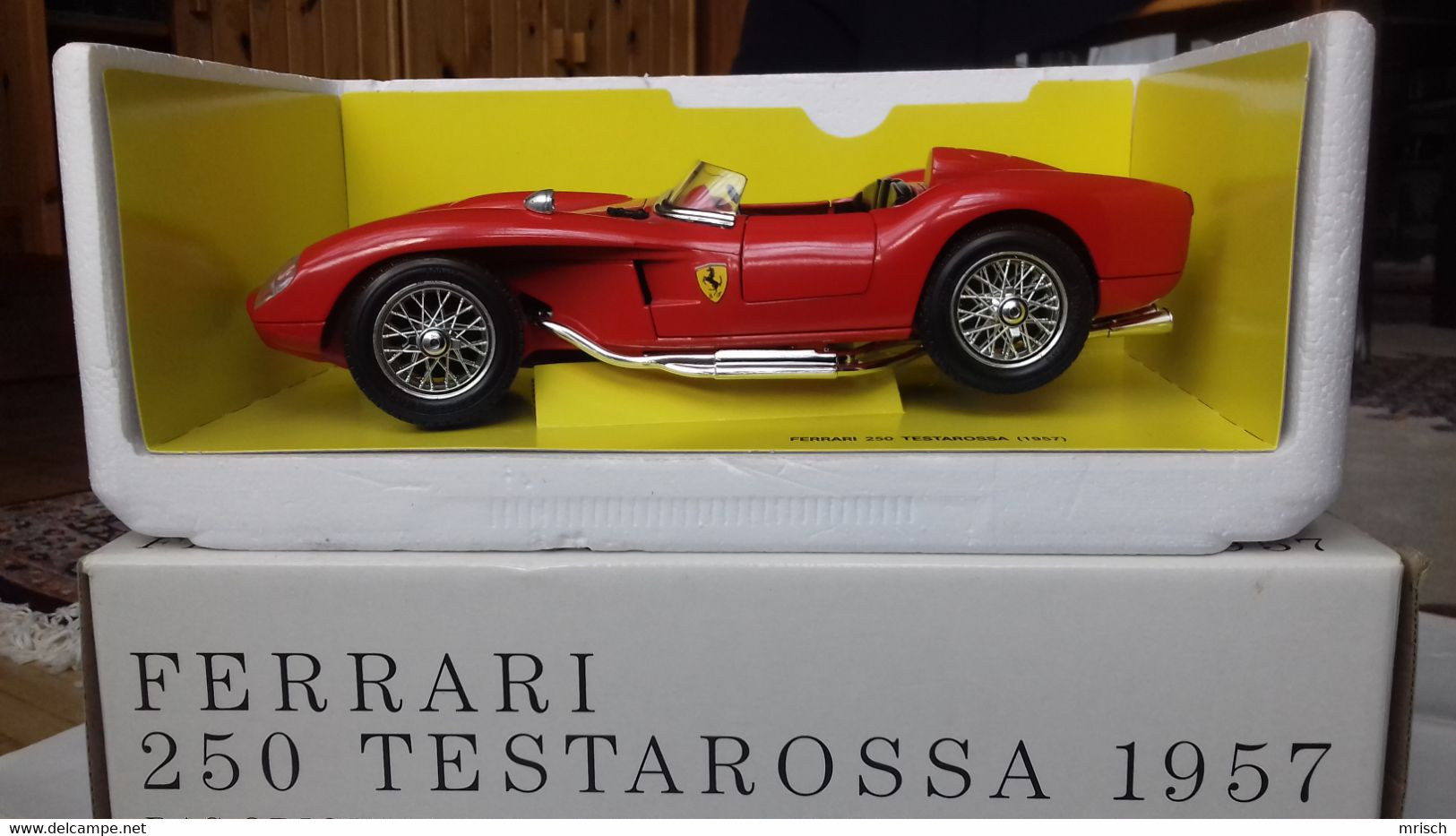 Ferrari 250 Metallmodell 1:16 Mit Lenkung TONCA Burago - Autorennbahnen