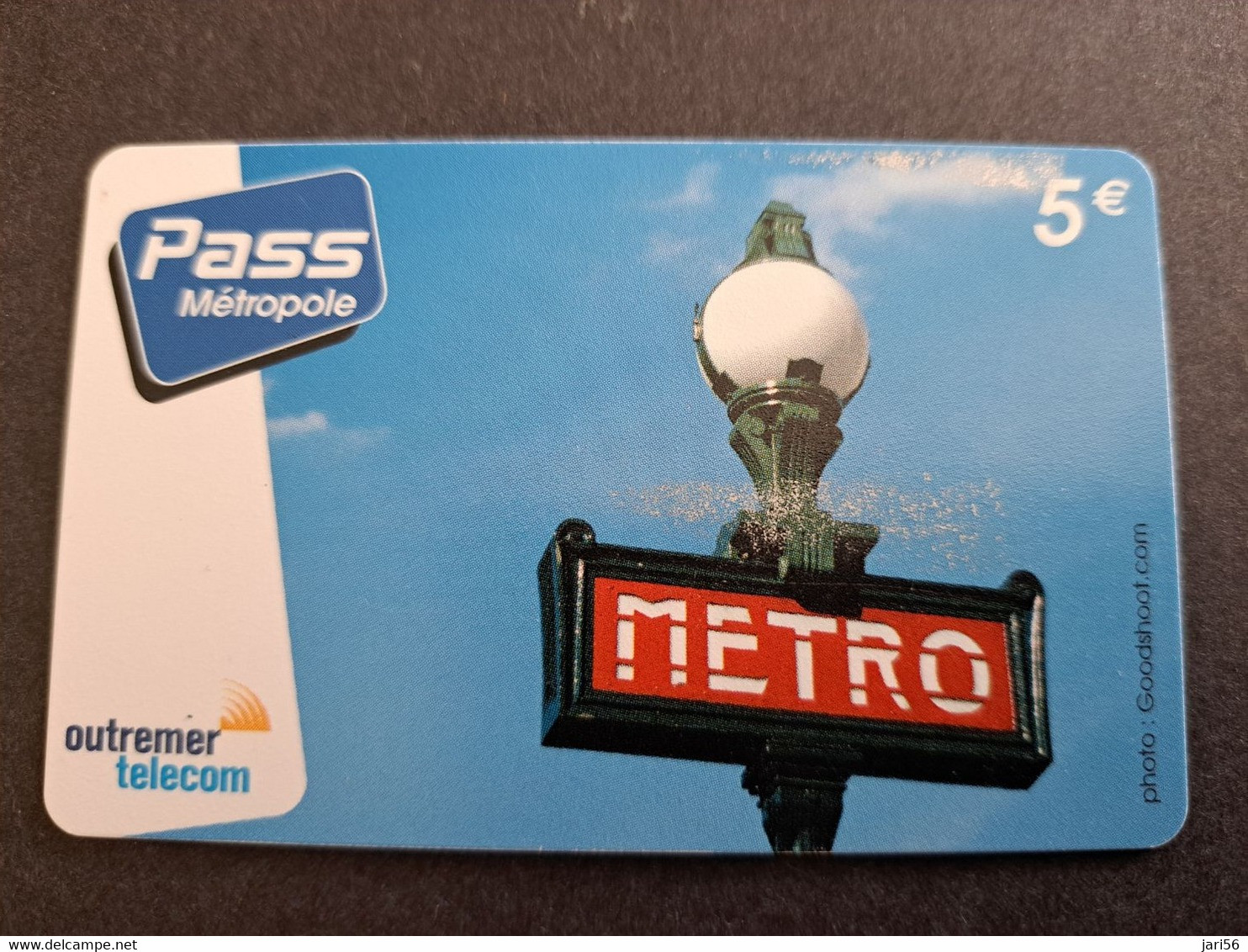 St MARTIN  PREPAID 5 EURO  METRO   OUTREMER TELECOM          ** 10506** - Antilles (French)