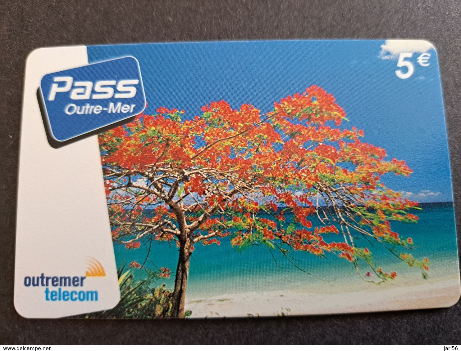 Phonecard St Martin French OUTREMER TELECOM/PASS   THREE ON BEACH   5 EURO  ** 10509 ** - Antilles (French)