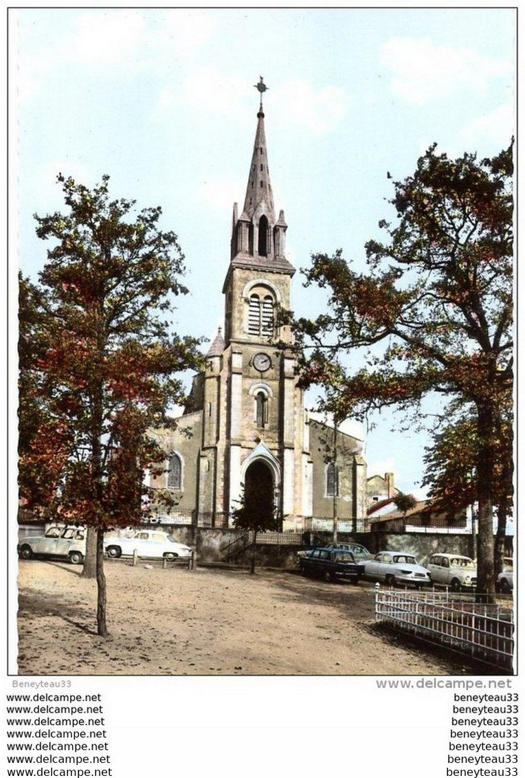 CPSM Réf.G528) HAGETMAU (LANDES 40) - L'Eglise (voitures Anciennes) - Hagetmau