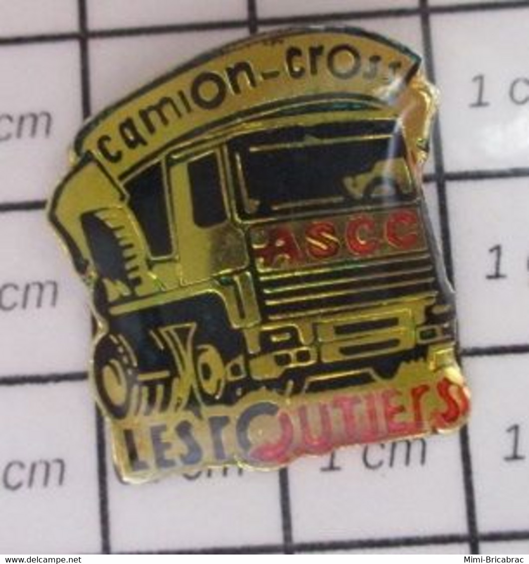 911d Pin's Pins / Beau Et Rare / THEME : SPORTS / ASCC CAMION CROSS LES ROUTIERS - Automobile - F1