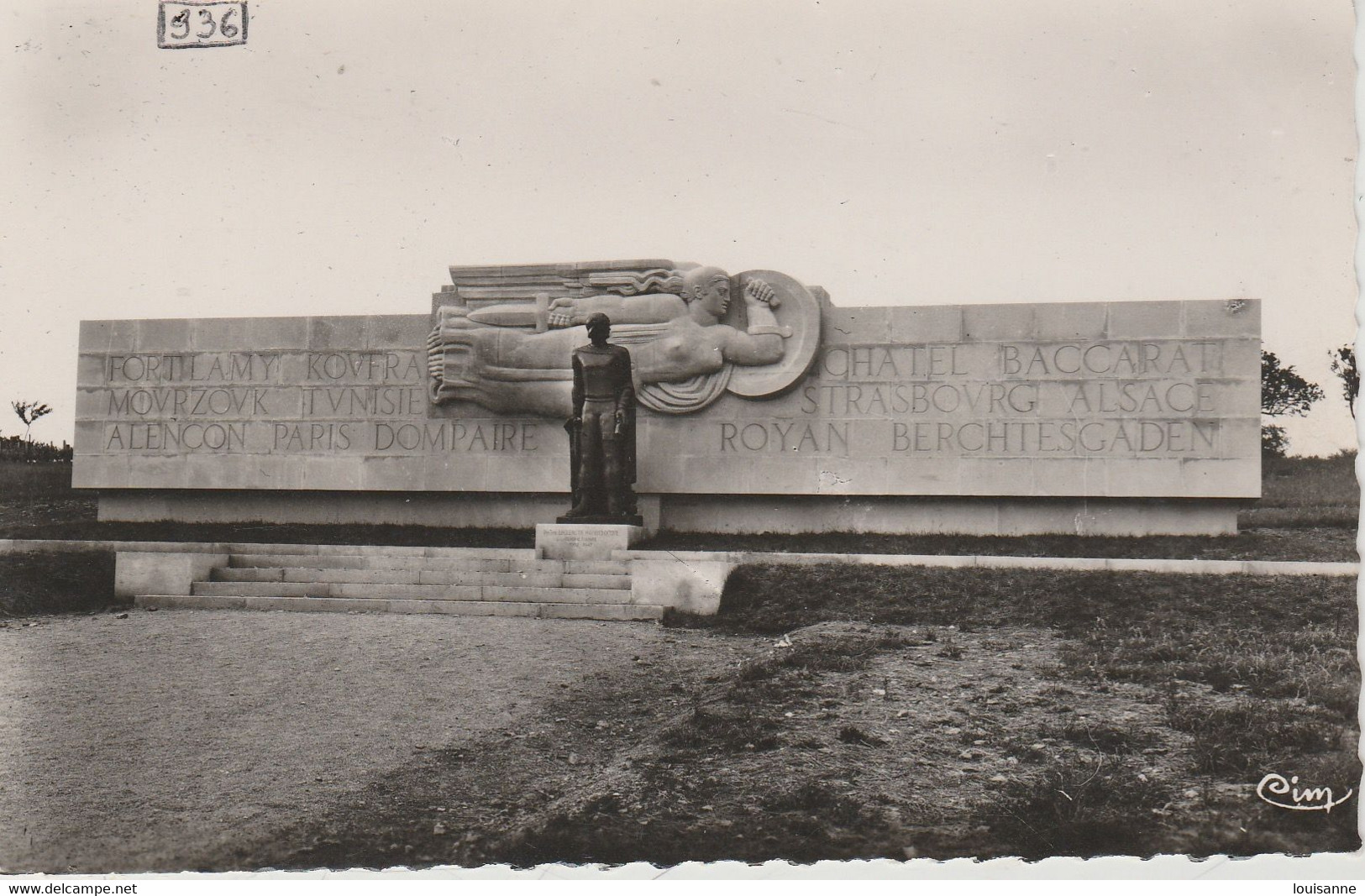 DOMPAIRE  ( 88 ) MONUMENT ÉLÉVÉ  À  LAMÉMOIRE  DU  Gal  LECLERC  -C P SM  ( 22 / 8 / 105 ) - Dompaire