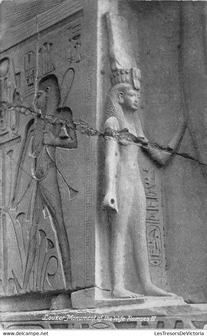 CPA - EGYPTE - LOUXOR - Monument Dédié à La Femme - Wife Of De Ramses III - Ephtimios Frères - Port Said - Luxor