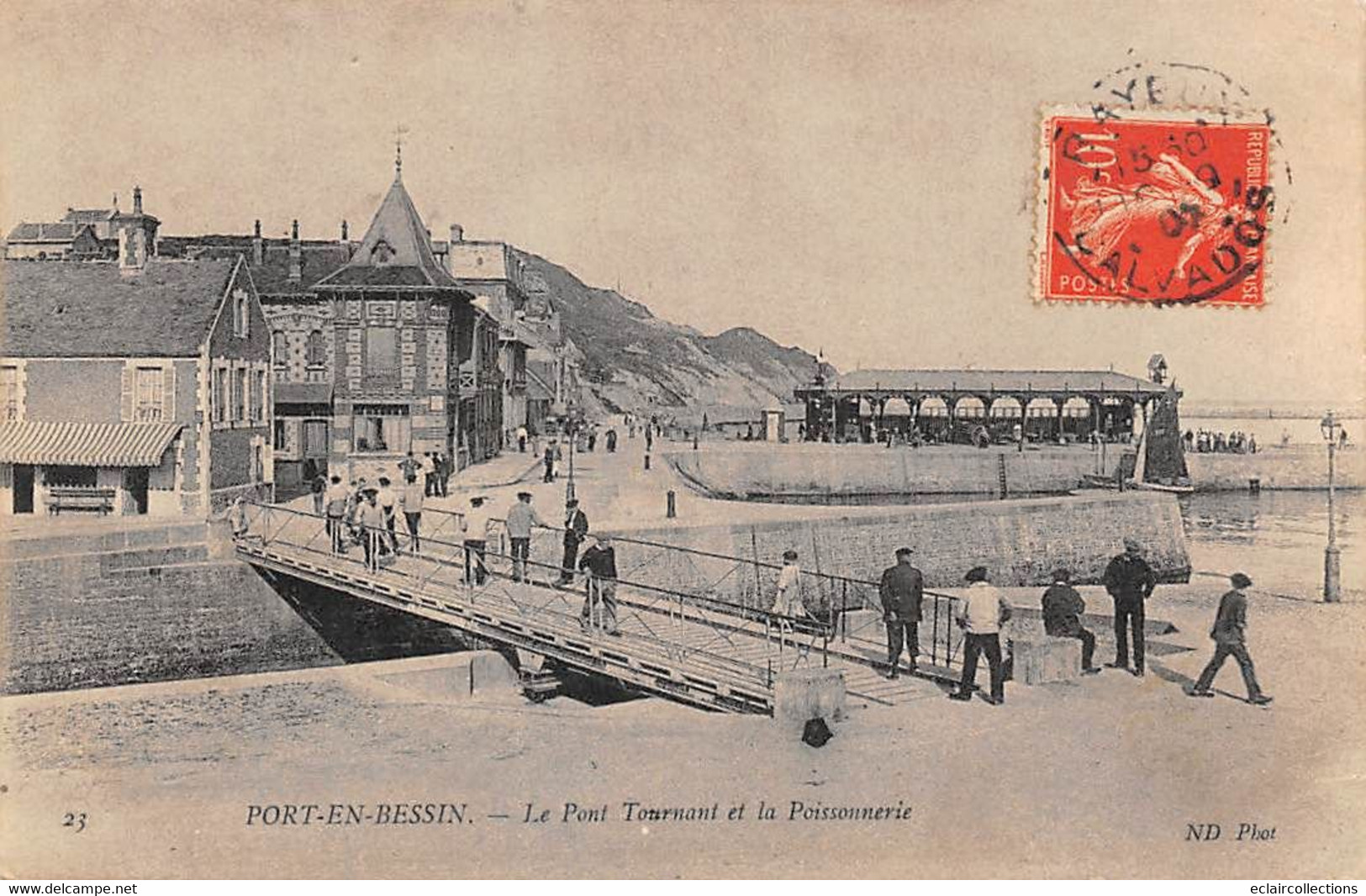 Port En Bessin         14         Le Pont Tournant Et La Poissonnerie          (voir Scan) - Port-en-Bessin-Huppain