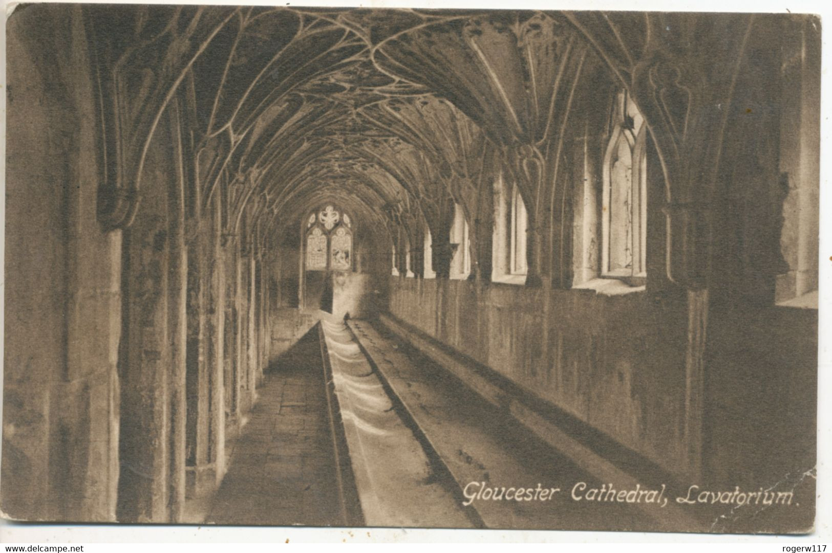 Gloucester Cathedral, Lavatorium - Gloucester