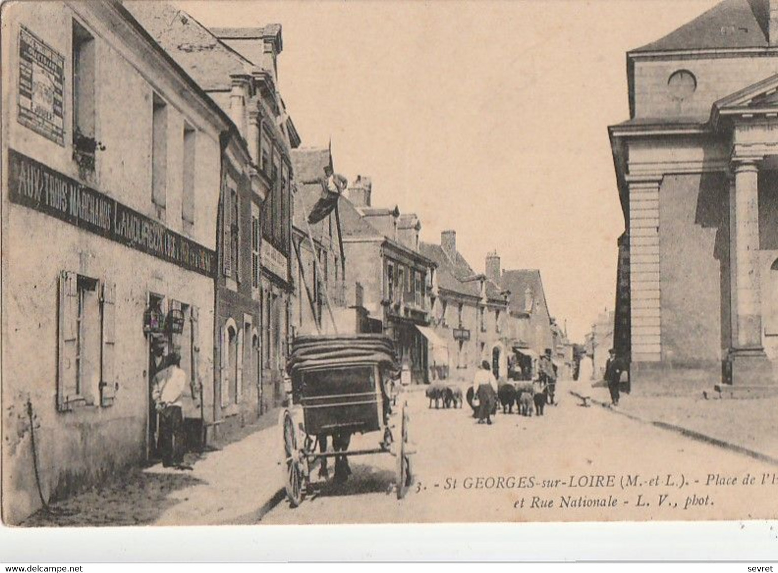 St-GEORGES-sur-LOIRE. - Place De L'Eglise Et Rue Nationale. Carte RARE - Saint Georges Sur Loire