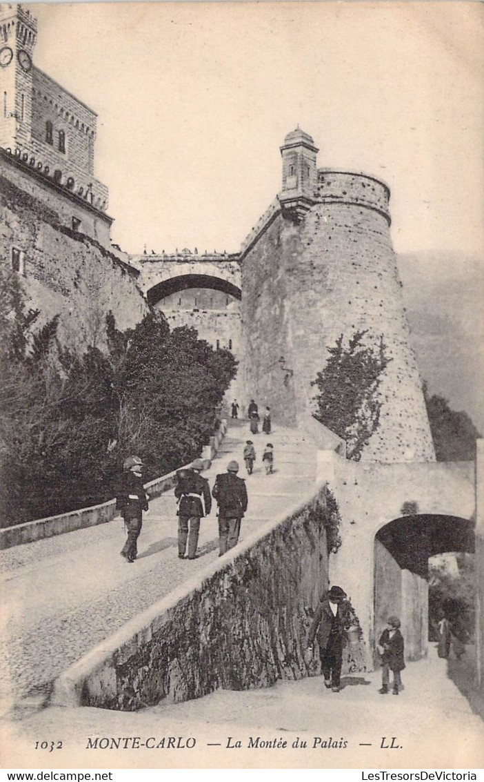 CPA - Monaco - La Montée Du Palais - Animée - LL - Prince's Palace