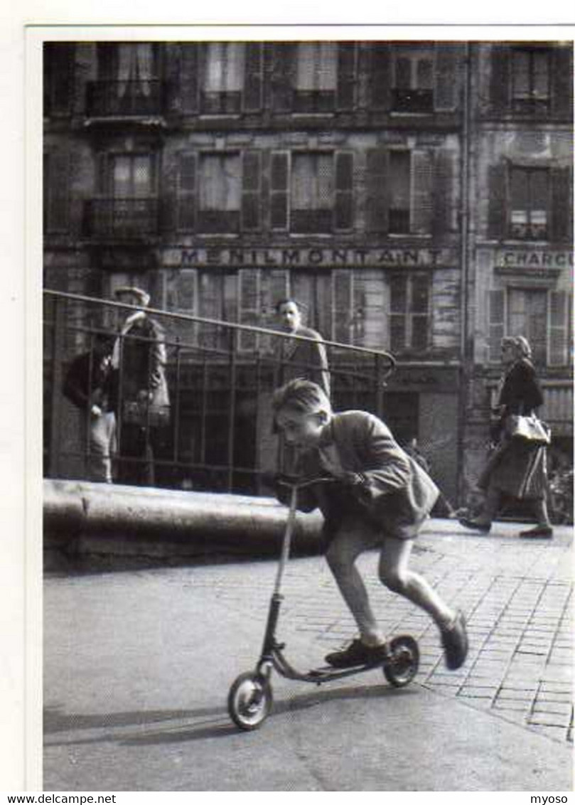 DOISNEAU La Patinette De Course, Menilmontant - Doisneau