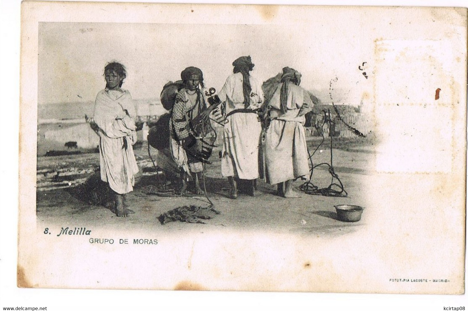 MELLILA . Grupo De Moras . Timbres Décollés Sur La Face . 1906 . - Melilla