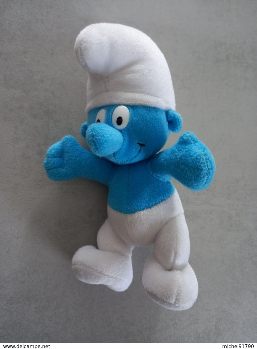 PELUCHES KINDER TOUS MODELES ET TOUTES ANNEES