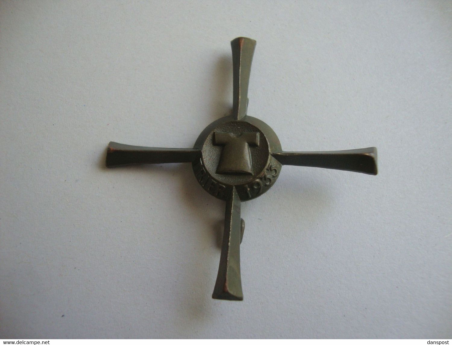 Kreuz Abzeichen Stadt Trier Kirchentag 1933 Anstecknadel Bronze Sehr Guter Zustand 4,5 Cm - Allemagne