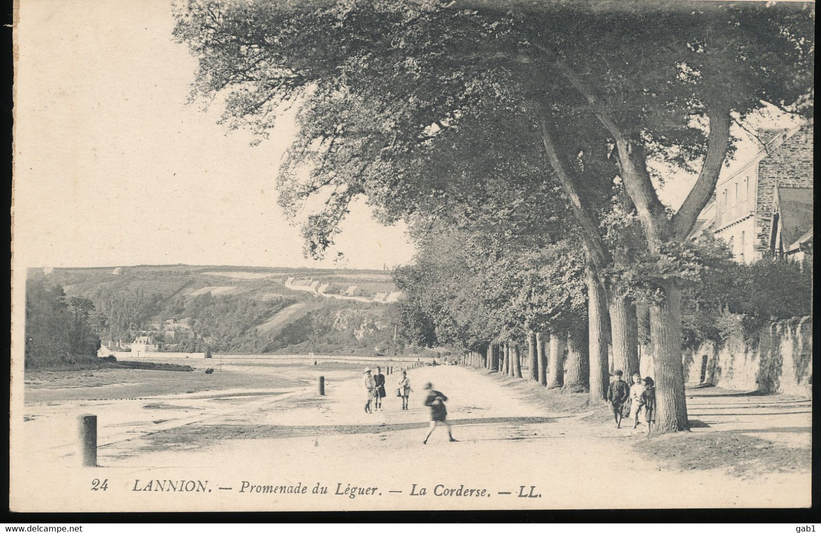 22 --- Lannion -- Promenade Du Leguer --- La Corderie - Lannion