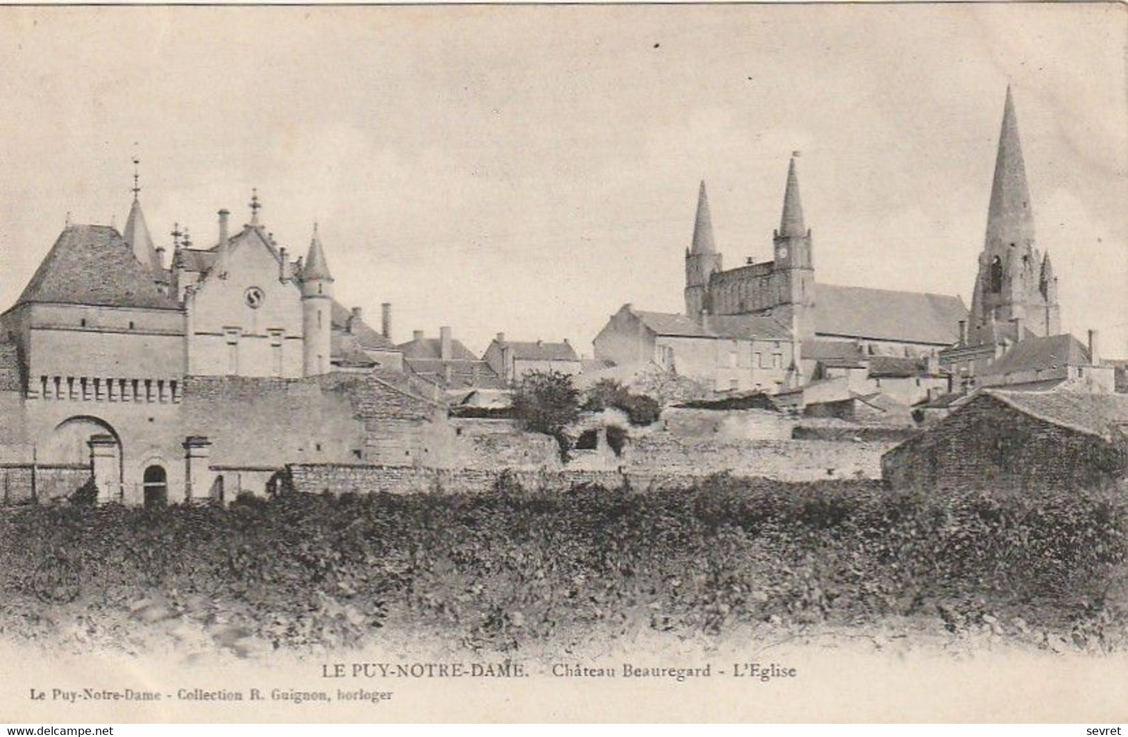 LE PUY NOTRE DAME. - Château Beauregard - L'Eglise - Andere & Zonder Classificatie