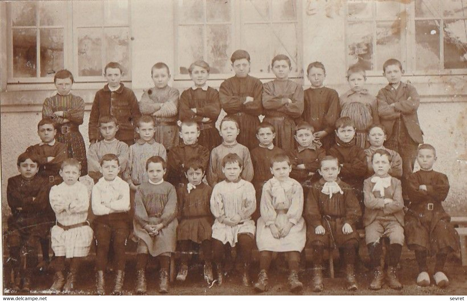 LE PUY NOTRE DAME. - Carte-Photo D'un Groupe D'Ecoliers - Andere & Zonder Classificatie