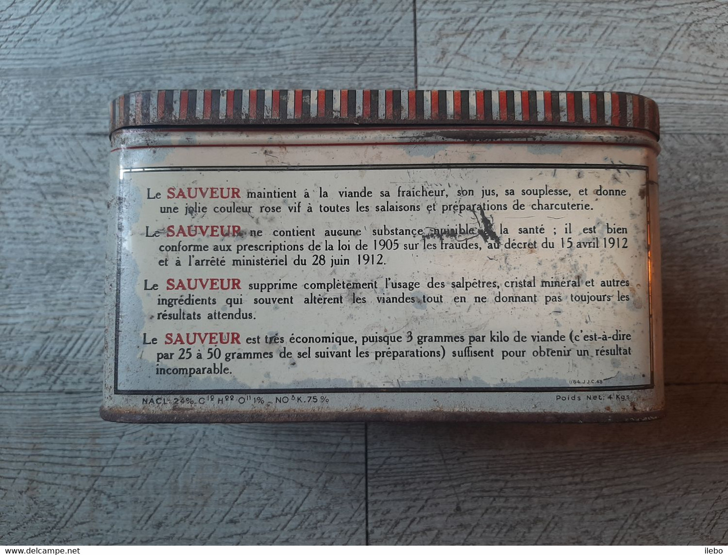 Boîte Ancienne En Tôle Le Sauveur Daburon Spécial Pour La Conservation Préparation Du Saumurage Salage Charcuterie - Boîtes