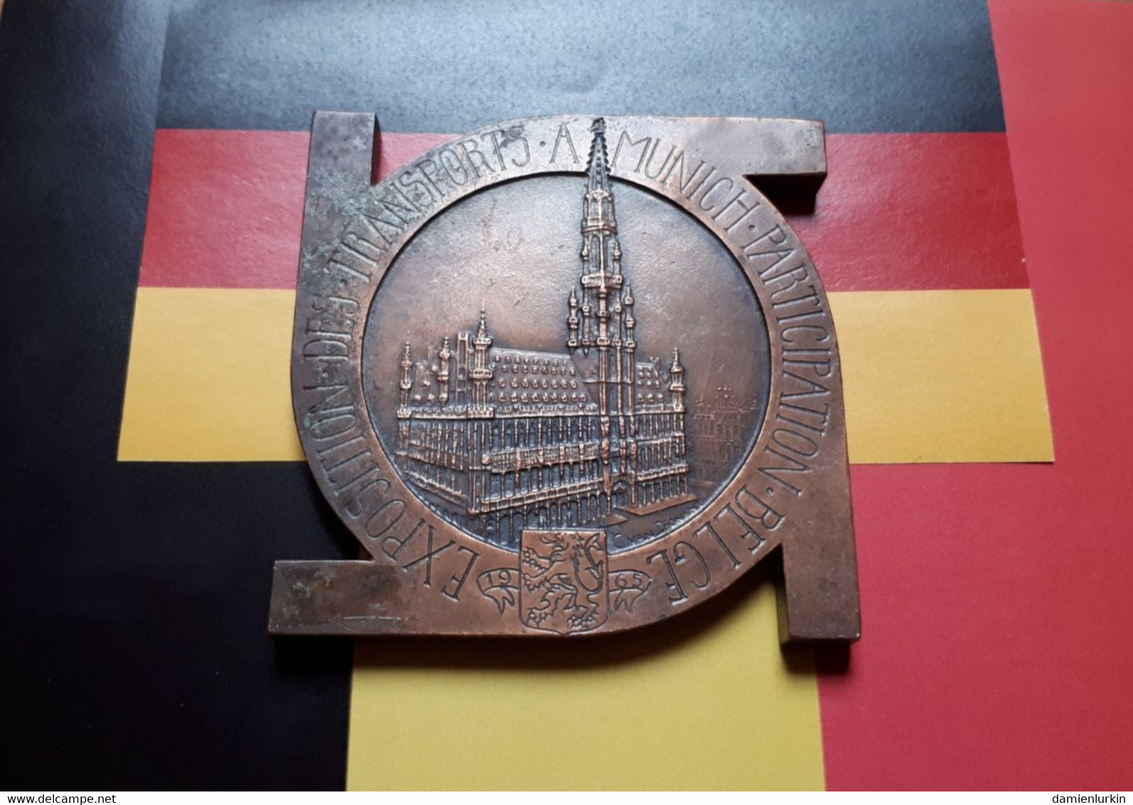 ALLEMAGNE MUNICH EXPO 1965 PARTICIPATION BELGE MEDAILLE SIGNEE C. VAN DIONANT 78/78MM 313GR ! - Unternehmen