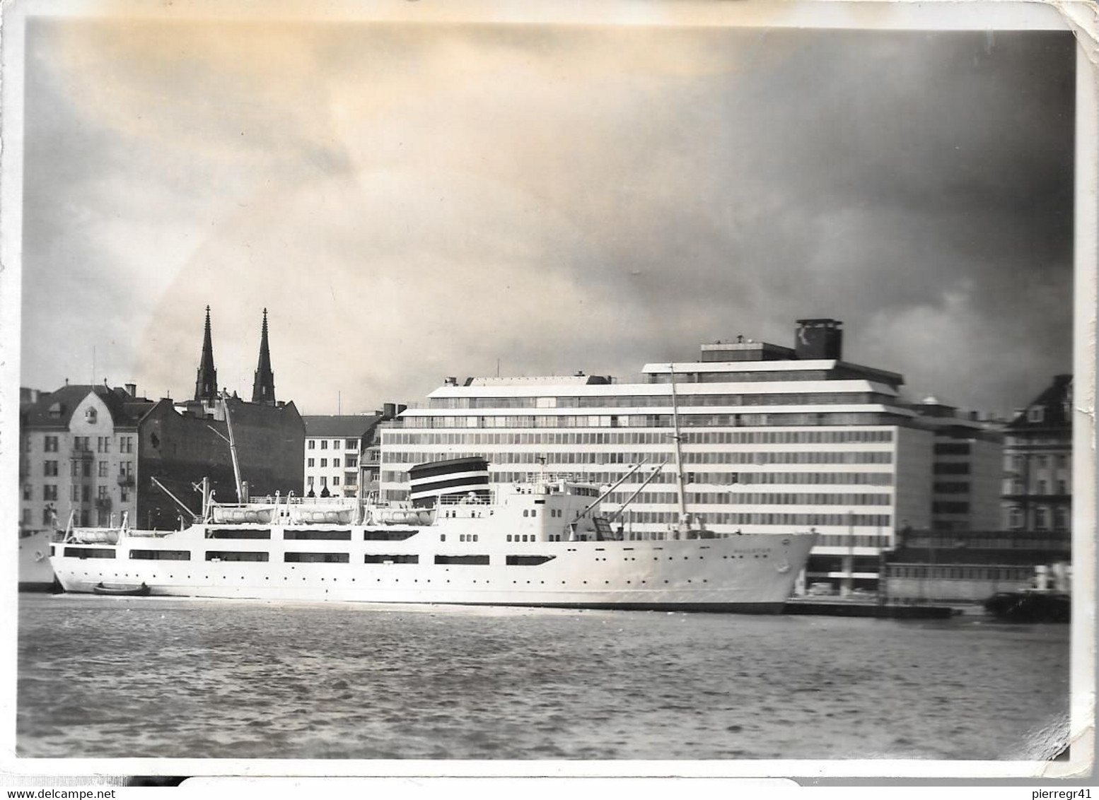 CPA-1950--FINLANDE-HELSINKI -HOTEL PALACE-Devant Le  Paquebot AALLOTAR-TBE/RARE - Finland