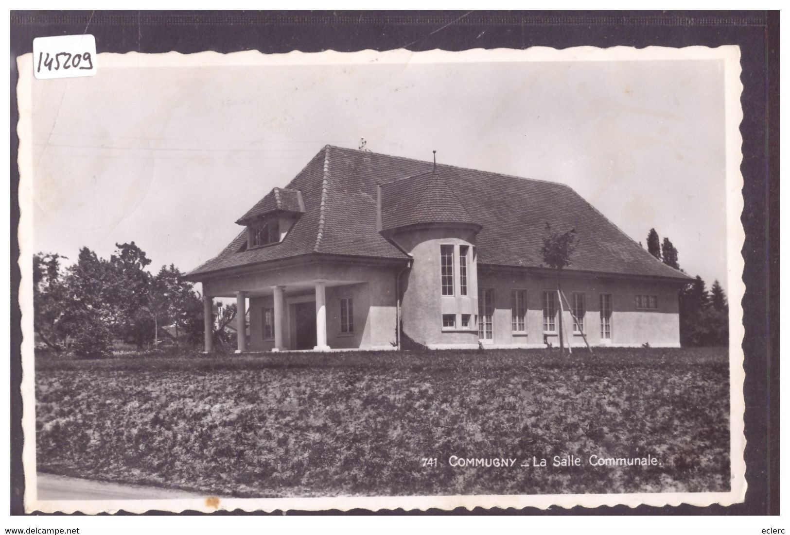 DISTRICT DE NYON - COMMUGNY - SALLE COMMUNALE - TB - Commugny