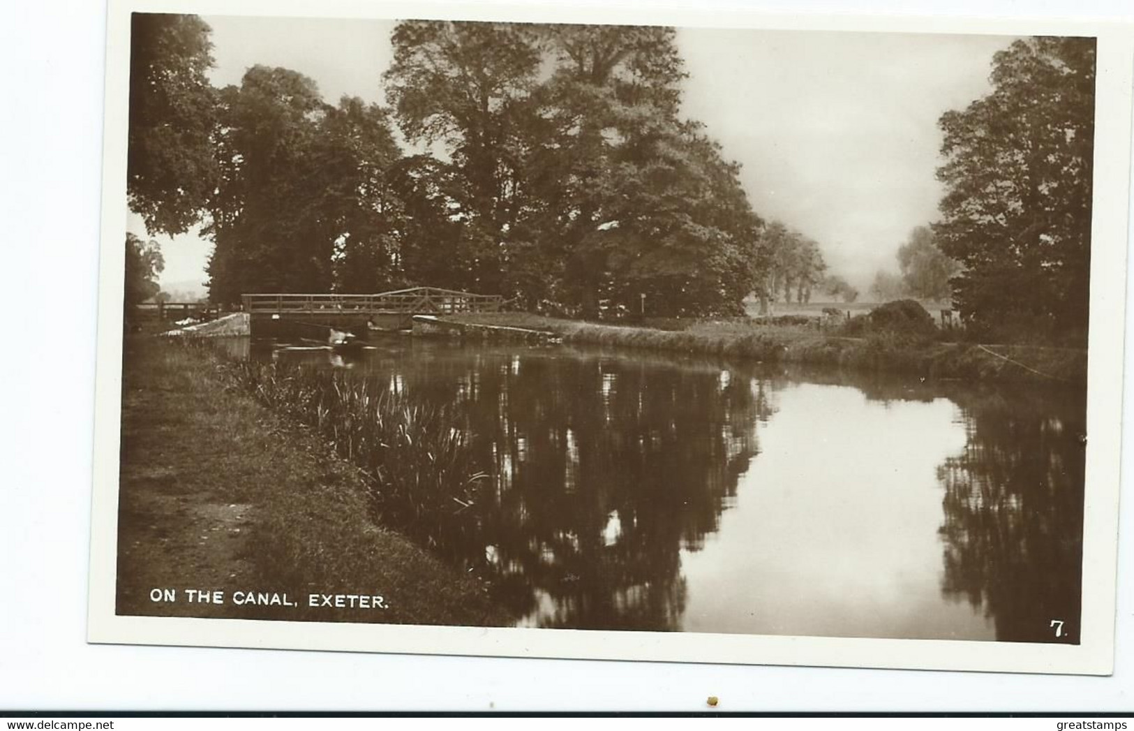 Devon   Postcard  Exeter On The Canal Unused Rp - Exeter