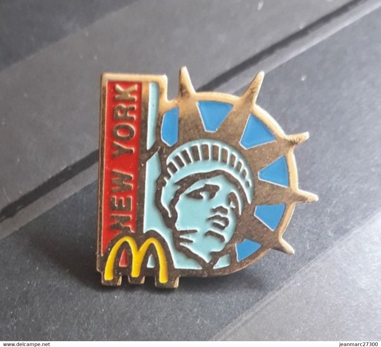 Mac Donald Paris Quebec New York Arthus Bertrand 3 Pin's - McDonald's